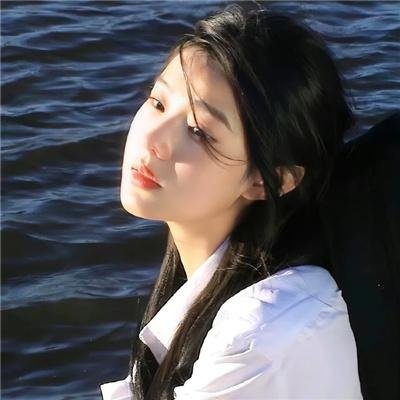 蓬门今始为君开
